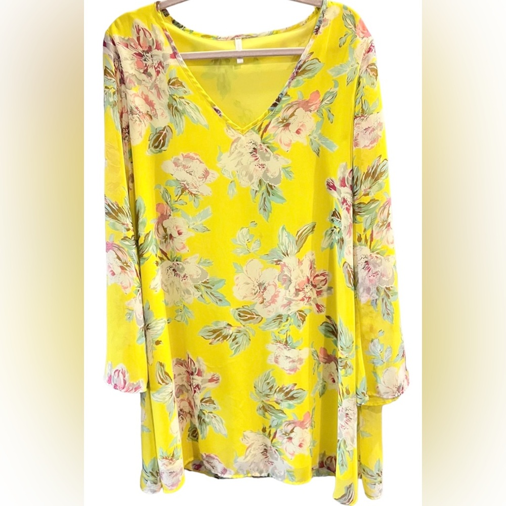 Beautiful Yellow Floral dress by “Pink Blush”, Lined, Large, LIKE NEW!